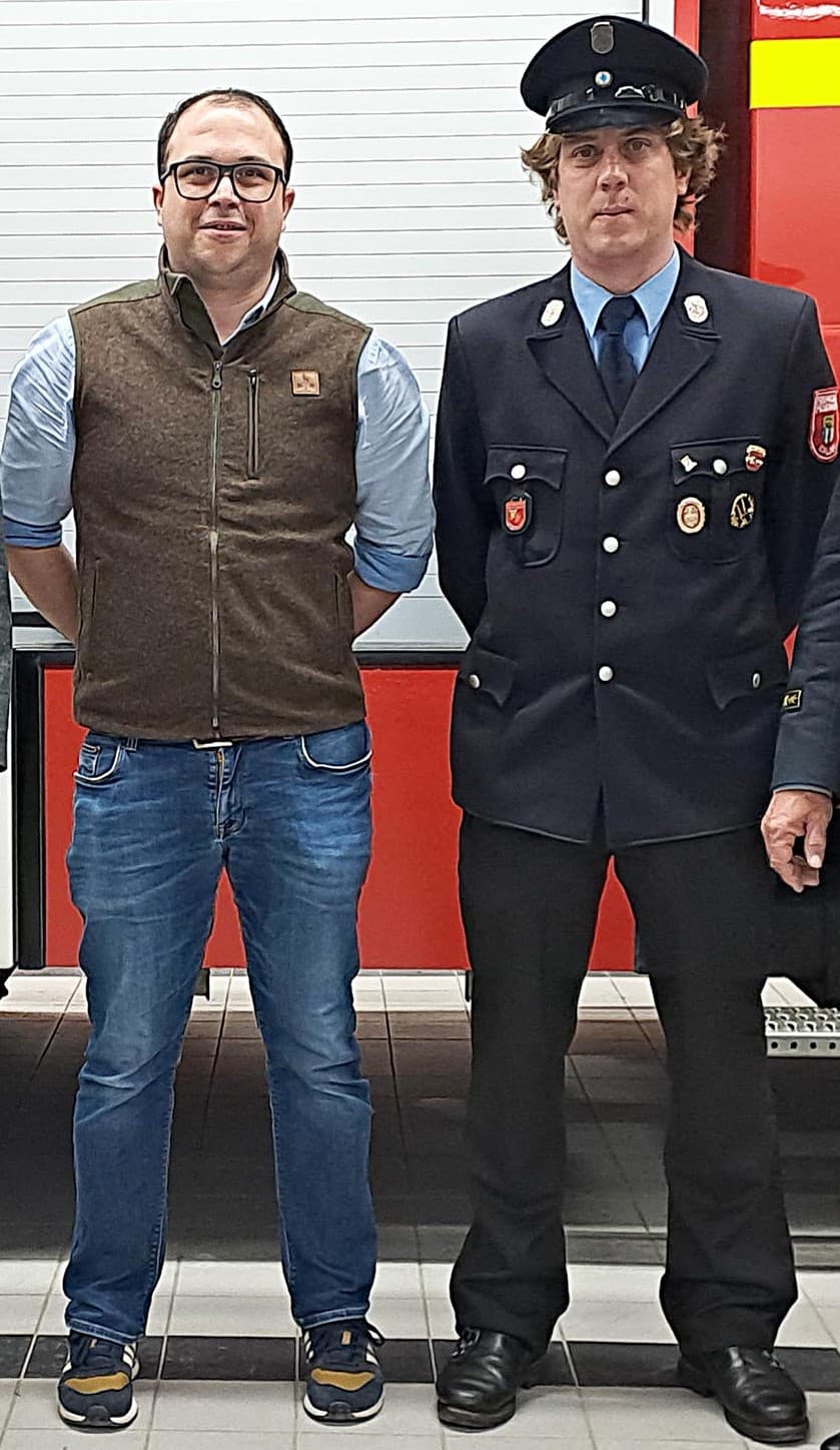 Kommandanten Daniel Obetzhauser und Maximilian Schneider der Freiwilligen Feuerwehr Egling