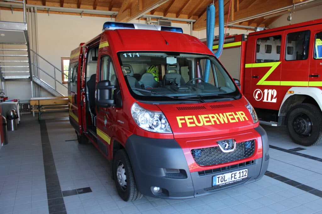 Peugeot Boxer First Responder Fahrzeug der Feuerwehr Egling